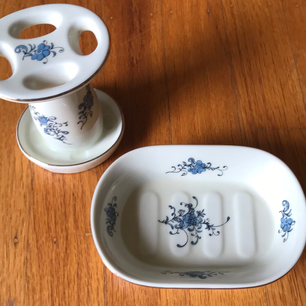 Takahashi Ceramic Toothbrush Holder and Soap Dish-San Francisco - French flower